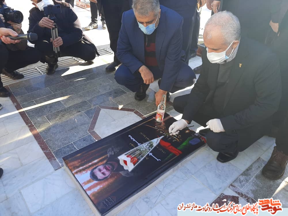 حضور رئیس بنیاد شهید و امور ایثارگران در گلزار شهدای شهرستان ساری