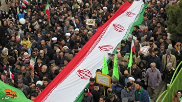 گزارش تصویری| خروش مردم همدان در راهپیمایی ۲۲ بهمن (۱)