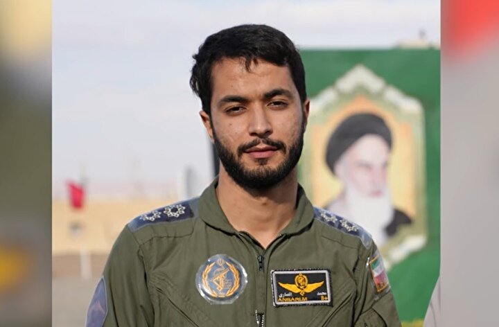 ما حریف استکباریم