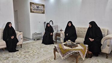 دیدار معاون تعاون و امور اجتماعی بنیاد شهید از خانواده شهید «رضا بشکزی» در خراسان رضوی/ تاکید بر ضروررت معرفی سجایای اخلاقی شهدا به جامعه