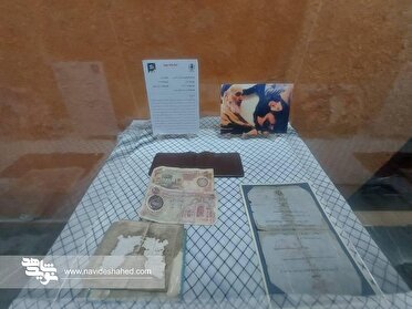 ویترین شهید ماه در سالن ورودی موزه برپا شد