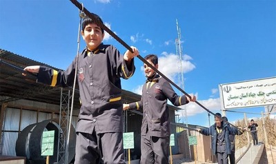 بازدید دانش‌آموزان مدرسه میرزا کوچک‌خان شهرستان سمنان از مرکز فرهنگی و موزه دفاع مقدس استان سمنان- بیست و سوم اسفندماه ۱۴۰۲